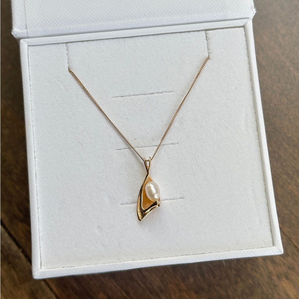 Solid 14k vintage necklace